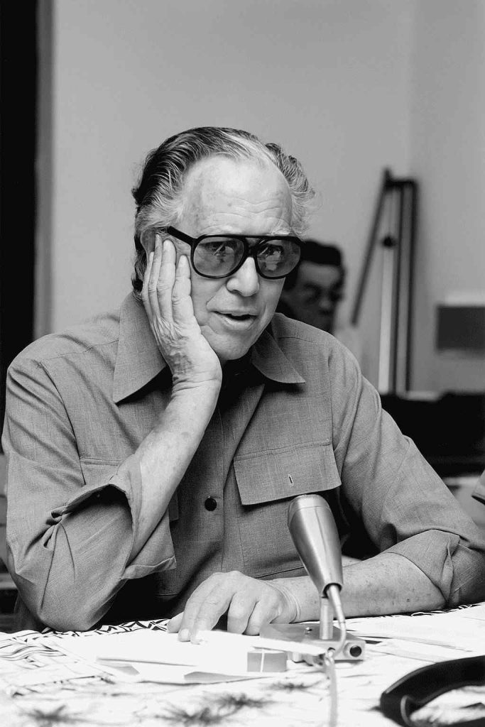 Geoffrey Bawa, pioneer of Tropical Modernism architecture